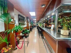 Local commercial dans Molins de Rei, Barcelona à louer Photo intérieure– Image 1 sur 18