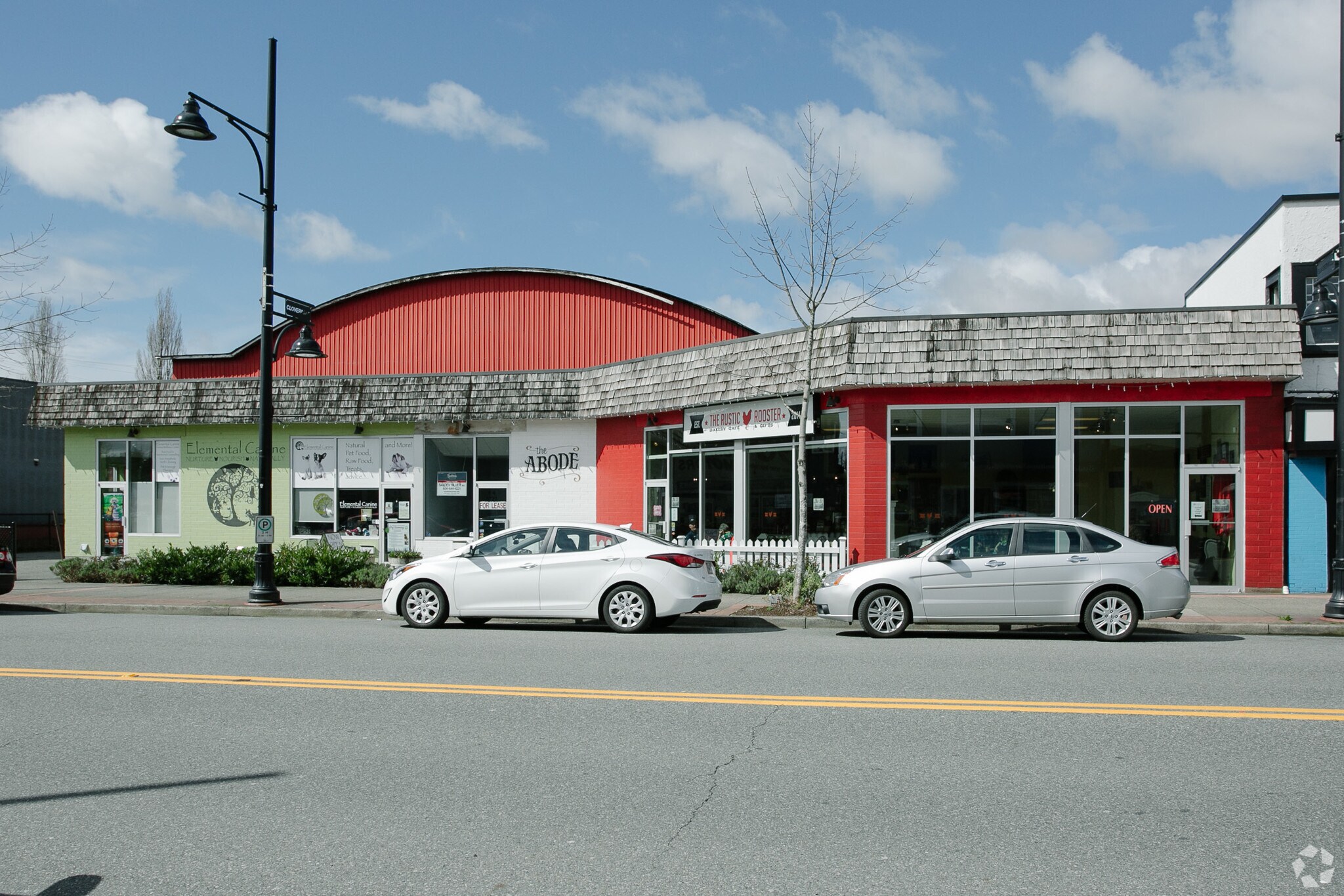 5723 176 St, Surrey, BC à louer Photo principale– Image 1 sur 4