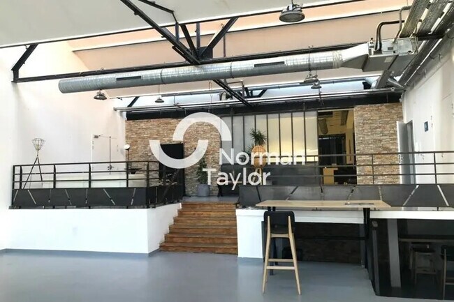 Plus de détails pour Bureau à vendre