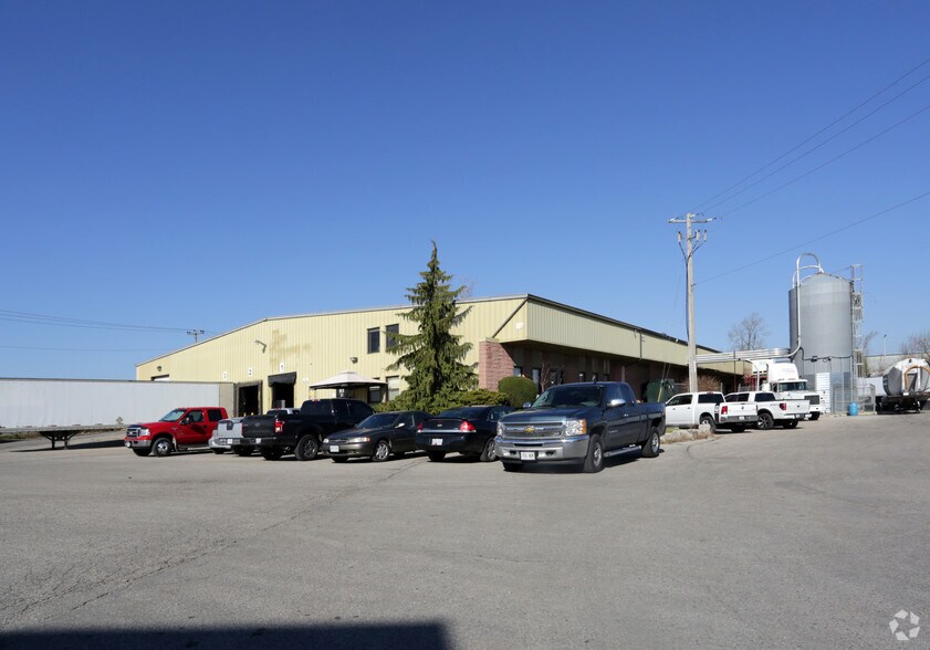 180 Sheldon Dr, Cambridge, ON à louer - Photo principale – Image 1 sur 2