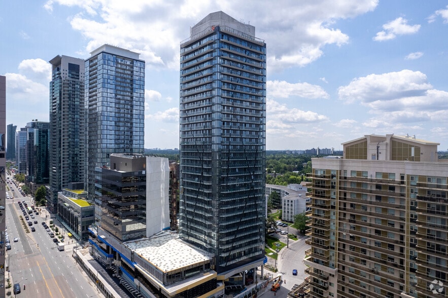 5250 Yonge St, Toronto, ON à vendre - Photo de l’immeuble – Image 3 sur 11