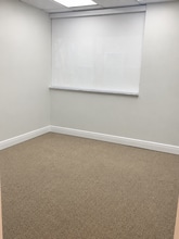 13200 SW 128th St, Miami, FL à louer Photo intérieure– Image 1 sur 1