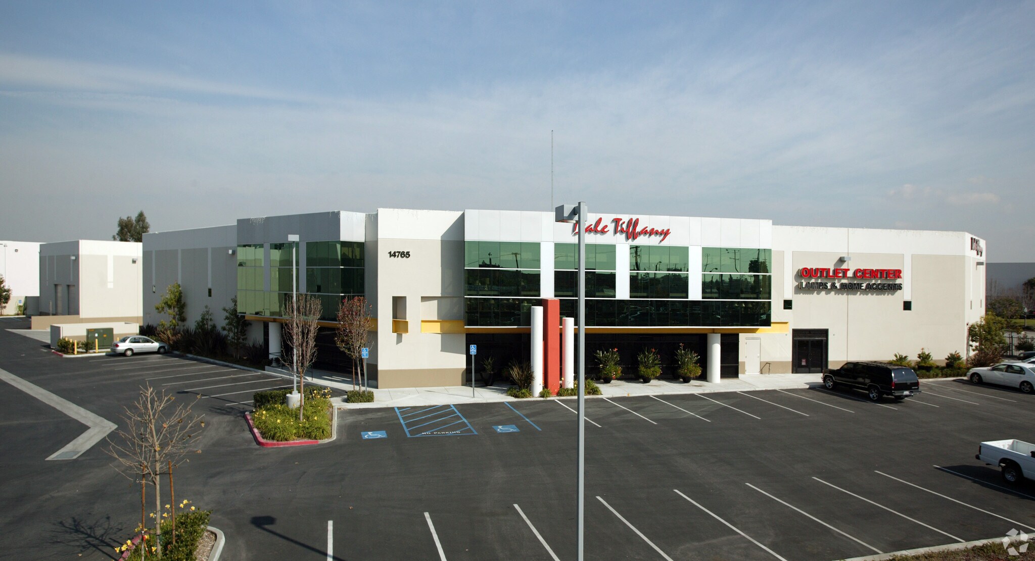 14765 Firestone Blvd, La Mirada, CA à louer Photo principale– Image 1 sur 5