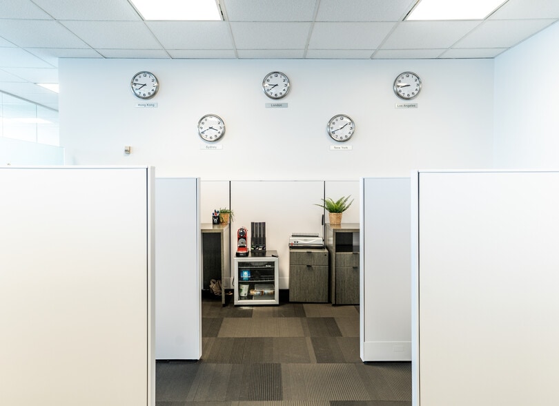 1 Adelaide St E, Toronto, ON à louer - Photo intérieure – Image 1 sur 6