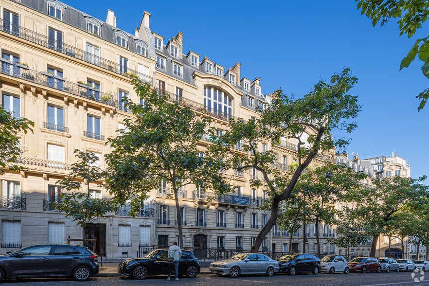 15 Avenue Carnot, Paris à louer - Photo de l’immeuble – Image 3 sur 15