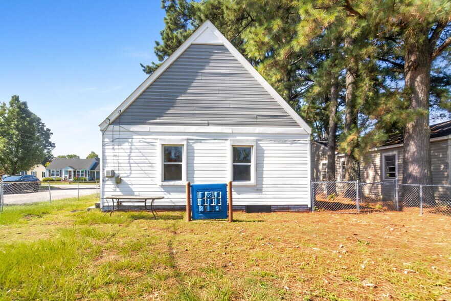1000 Maple St, Elizabeth City, NC à vendre - Photo de l’immeuble – Image 3 sur 21