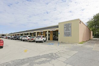 Plus de détails pour 6111-6121 Clark Center Ave, Sarasota, FL - Local d'activités à louer
