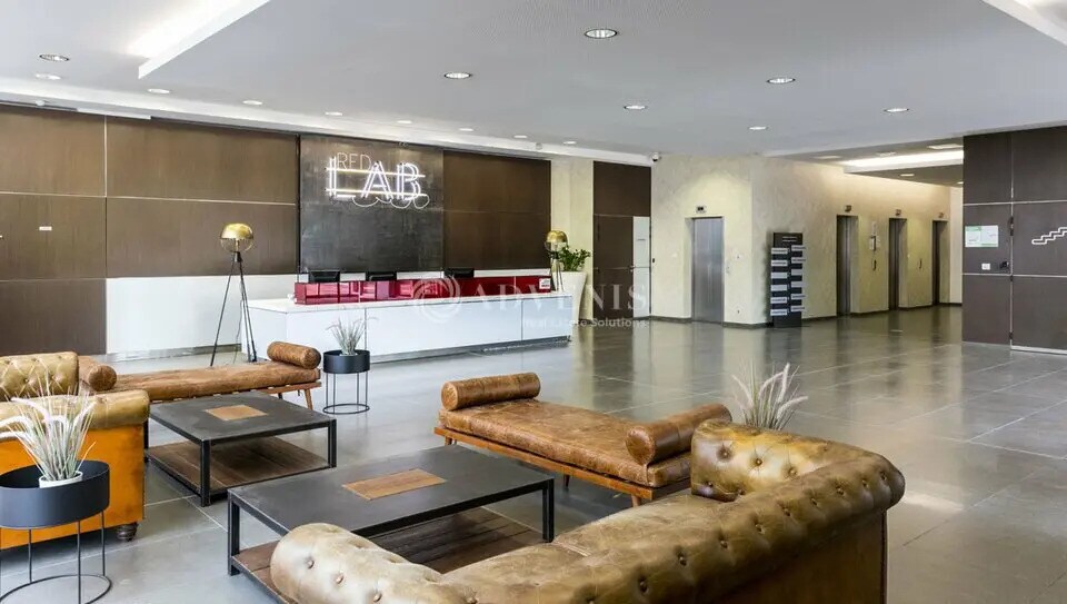 Bureau dans Ivry-sur-Seine à louer Photo de l’immeuble– Image 1 sur 11