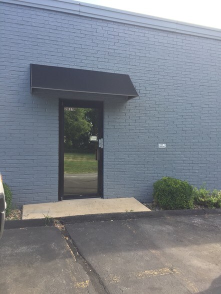 1848 Fuller Rd, West Des Moines, IA à vendre - Photo de l’immeuble – Image 2 sur 7