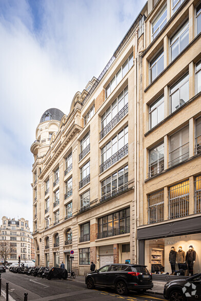 35 Rue Du Louvre, Paris à louer - Photo de l’immeuble – Image 3 sur 4