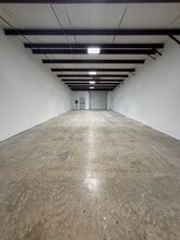 1663 Hickory Dr, Haltom City, TX à louer Photo intérieure– Image 1 sur 7