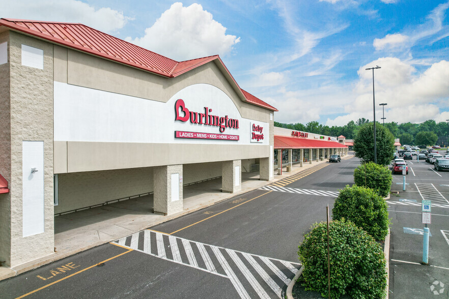 1537 Bethlehem Pike, Hatfield, PA à louer - Photo de l’immeuble – Image 3 sur 8