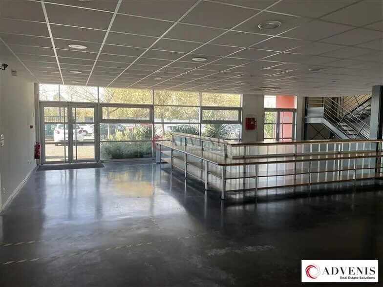 Local d'activités dans Bordeaux à vendre - Photo de l’immeuble – Image 3 sur 7