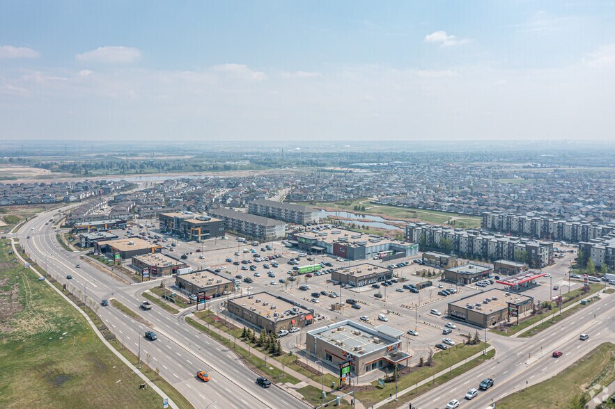 167 Ave NW, Edmonton, AB à louer - Aérien – Image 3 sur 5