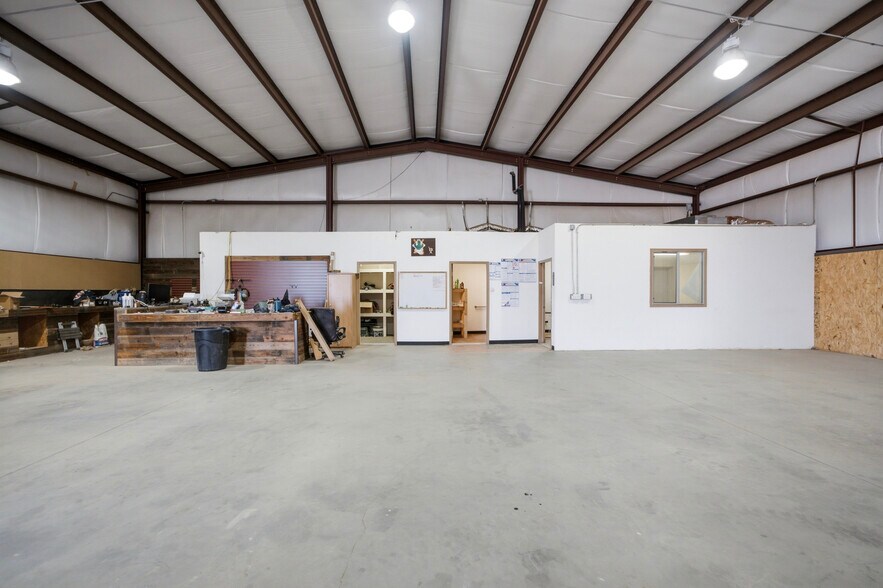 1125 N Lowell Rd, Golden Valley, AZ à louer - Photo de l’immeuble – Image 3 sur 17