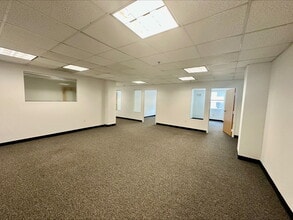 1100 H St NW, Washington, DC à louer Photo intérieure– Image 2 sur 8