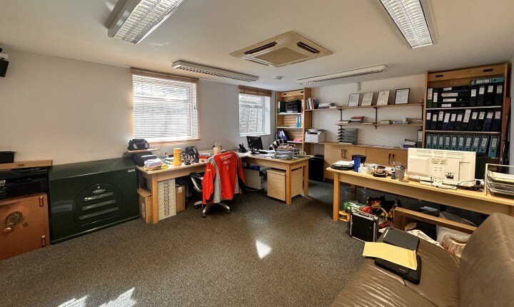 3 Poplar Walk, Caterham à louer - Photo intérieure – Image 1 sur 4