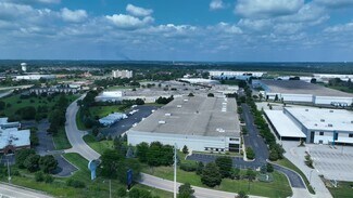 Plus de détails pour 300 Airport Rd, Elgin, IL - Bureau, Industriel/Logistique à louer