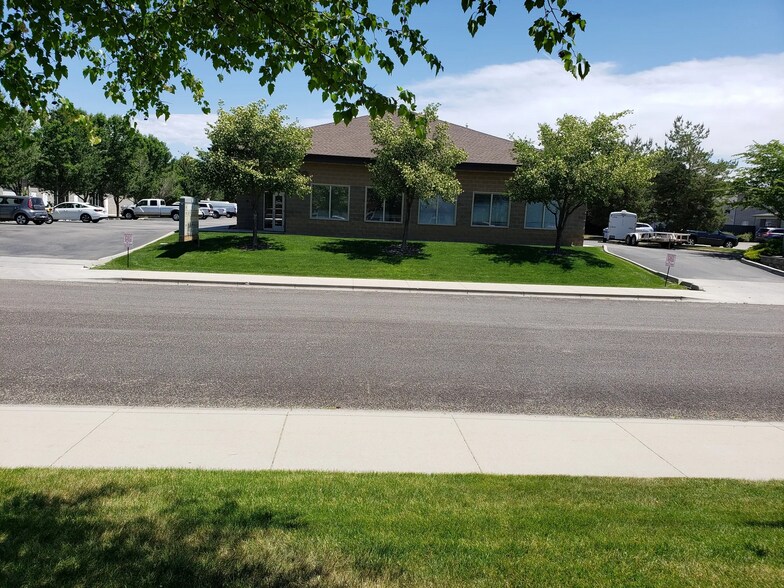 150 S Adkins Way, Meridian, ID à louer - Photo de l’immeuble – Image 2 sur 5