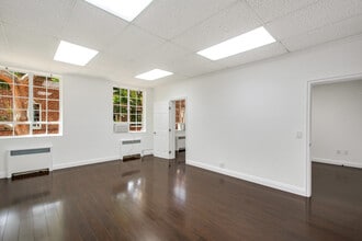 9730-9732 Wilshire Blvd, Beverly Hills, CA à louer Photo intérieure– Image 2 sur 6
