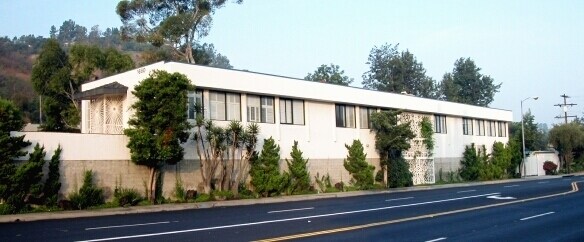 1660 Riverside Dr, Los Angeles, CA à vendre Photo de l’immeuble– Image 1 sur 6