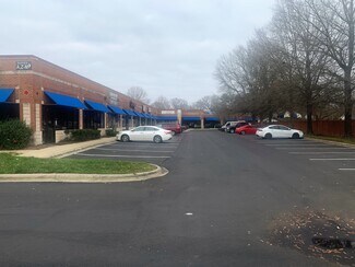 Plus de détails pour 7701 Sharon Lakes Rd, Charlotte, NC - Différents types d’espaces à louer