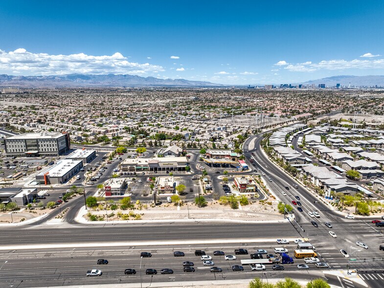10445 Spencer St, Las Vegas, NV à vendre - Photo de l’immeuble – Image 3 sur 4