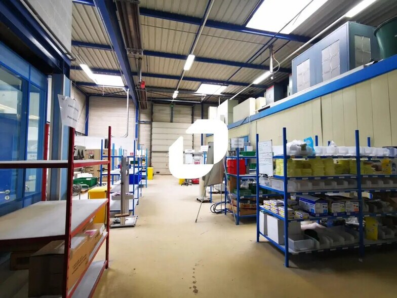 Local d’activités dans Chelles à louer - Photo intérieure – Image 3 sur 8