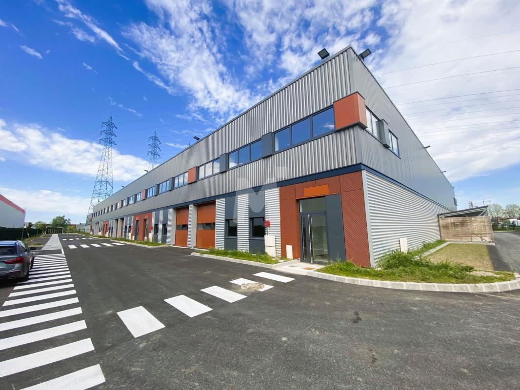 Avenue Paul Maintenant, Corbeil-Essonnes à louer Photo de l’immeuble– Image 1 sur 7