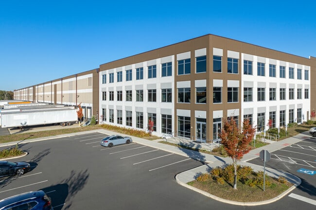 Plus de détails pour 200 S Pemberton Rd, Pemberton Township, NJ - Bureau, Industriel/Logistique à louer