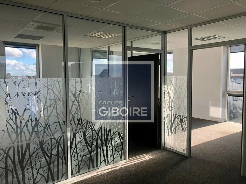 Bureau dans Rennes à louer - Photo de l’immeuble – Image 2 sur 15