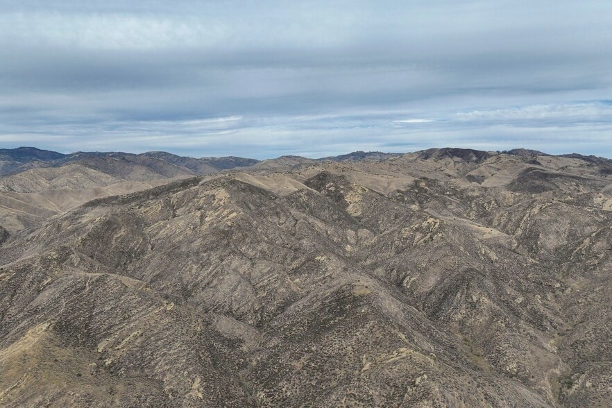 Joaquin Rocks Lookout Road, Coalinga, CA à vendre - Photo principale – Image 1 sur 6