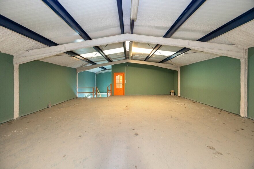 Industriel/Logistique dans Atarfe à vendre - Photo de l’immeuble – Image 3 sur 21