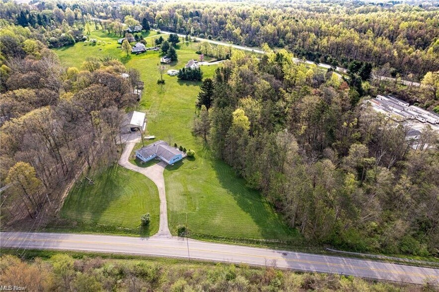 2801 130th st, Hinckley, OH à vendre - Photo de l’immeuble – Image 3 sur 10