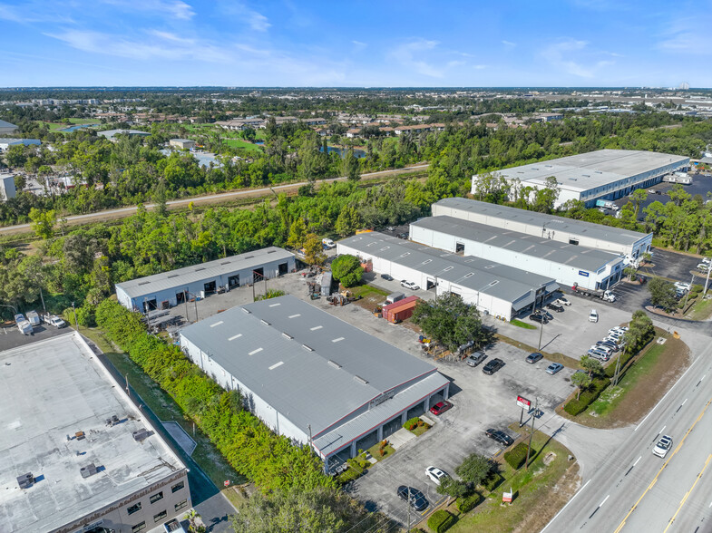 12090 Metro Pky, Fort Myers, FL à louer - Aérien – Image 3 sur 20