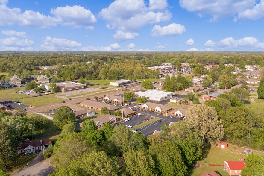 164 W University Pky, Jackson, TN à vendre - Photo de l’immeuble – Image 3 sur 5