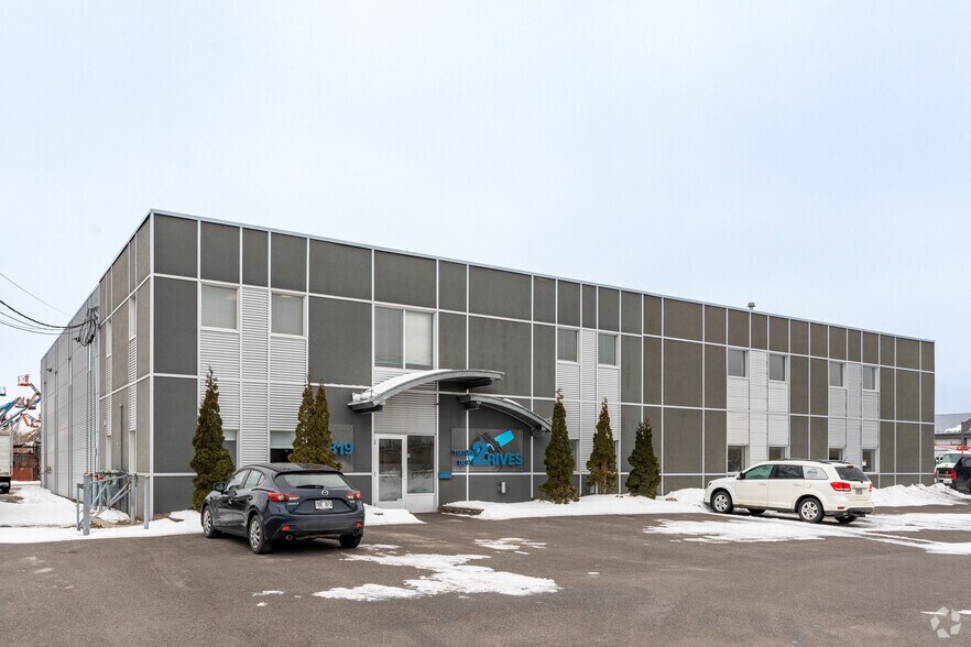 819 St J.-Ambroise-Craig, Lévis, QC à louer - Photo principale – Image 1 sur 4