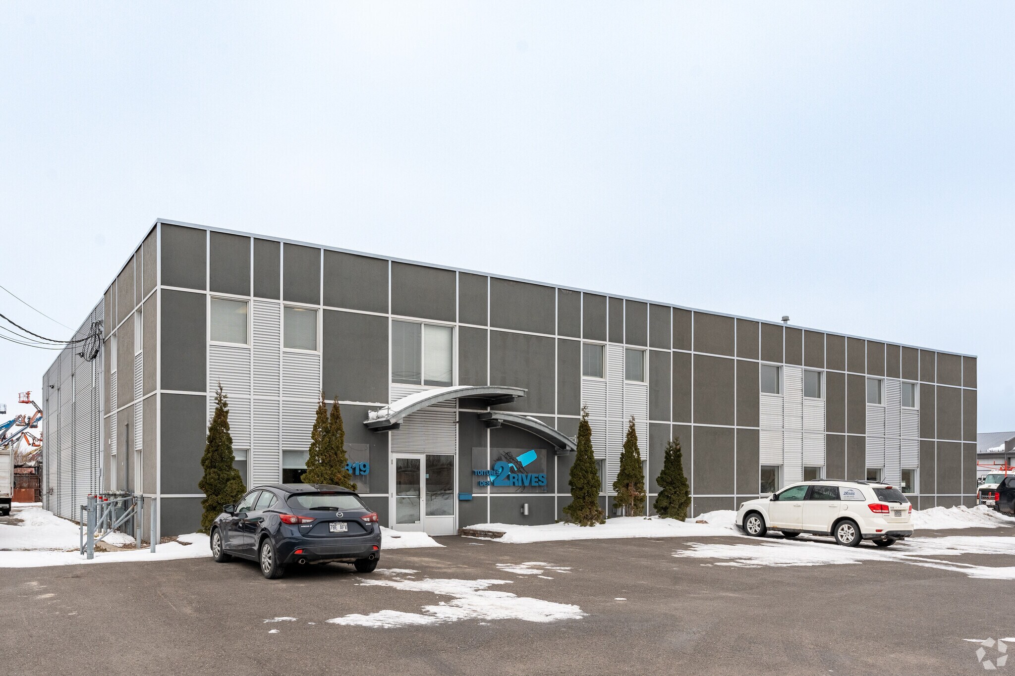 819 St J.-Ambroise-Craig, Lévis, QC à louer Photo principale– Image 1 sur 5