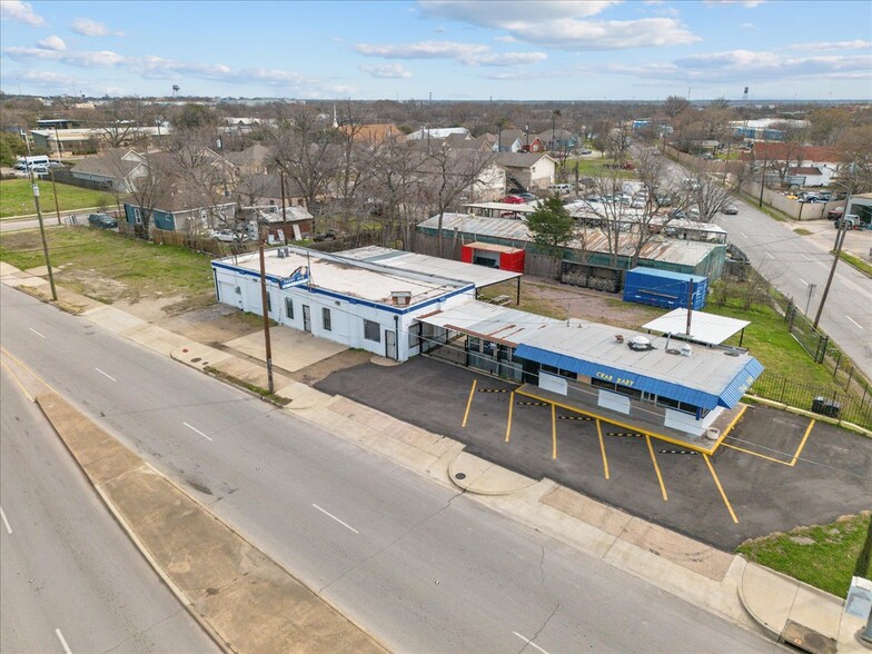 4300 Parry Ave, Dallas, TX à vendre - Photo de l’immeuble – Image 1 sur 30