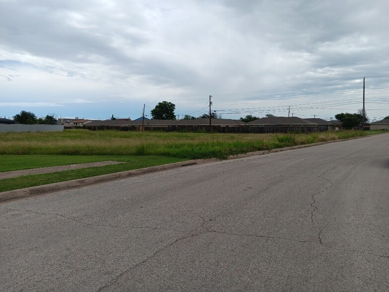 908 N Twin Creek Dr, Killeen, TX à vendre - Photo de l’immeuble – Image 2 sur 9