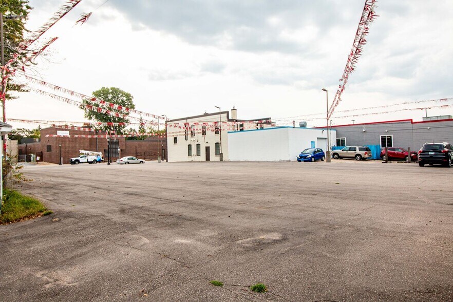 2642 Central NE ave, Minneapolis, MN à vendre - Photo de l’immeuble – Image 3 sur 3