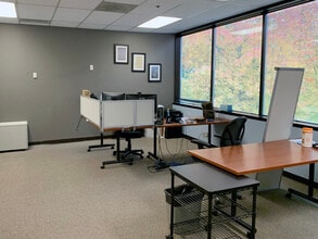 2414 SW Andover St, Seattle, WA à louer Photo intérieure– Image 1 sur 3