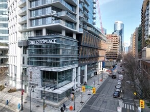 1281 Hornby St, Vancouver, BC à louer Photo de l’immeuble– Image 2 sur 6