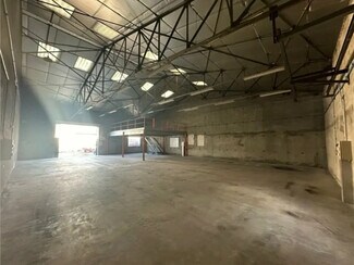 Plus de détails pour Local d'activités à louer