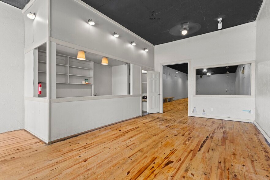 10117 Commerce St, Summerville, GA à vendre - Hall d’entrée – Image 3 sur 21