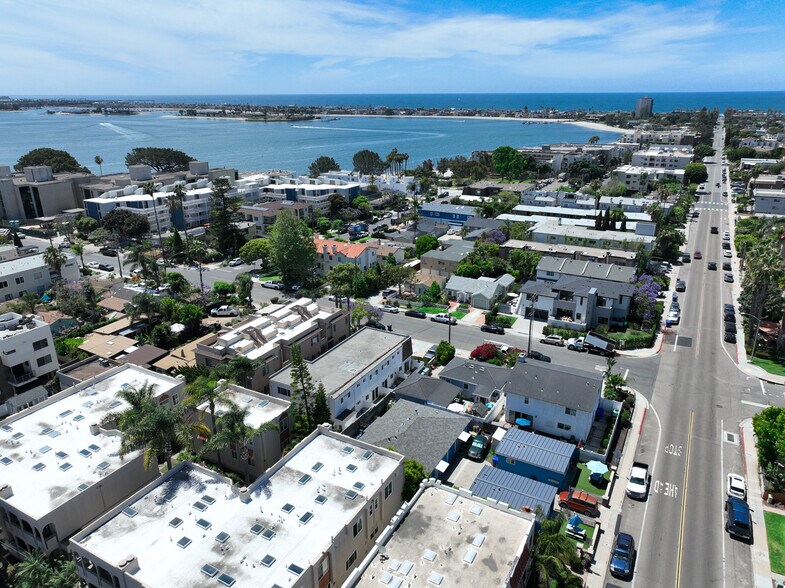 4073 Gresham St, San Diego, CA à vendre - Photo de l’immeuble – Image 3 sur 15