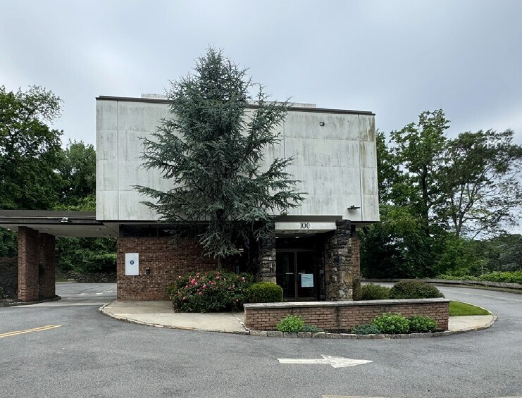 100 Corporate Park Dr, White Plains, NY à louer - Photo de l’immeuble – Image 2 sur 3