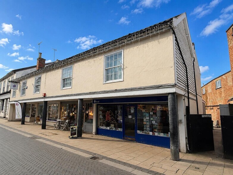 53-53A Mere St, Diss à vendre - Photo de l’immeuble – Image 1 sur 7