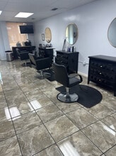 115 E Main St, Grand Prairie, TX à louer Photo intérieure– Image 2 sur 5