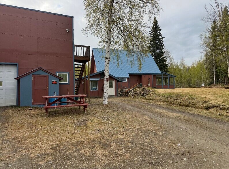 2000 Steese Hwy, Fairbanks, AK à vendre - Photo de l’immeuble – Image 2 sur 41
